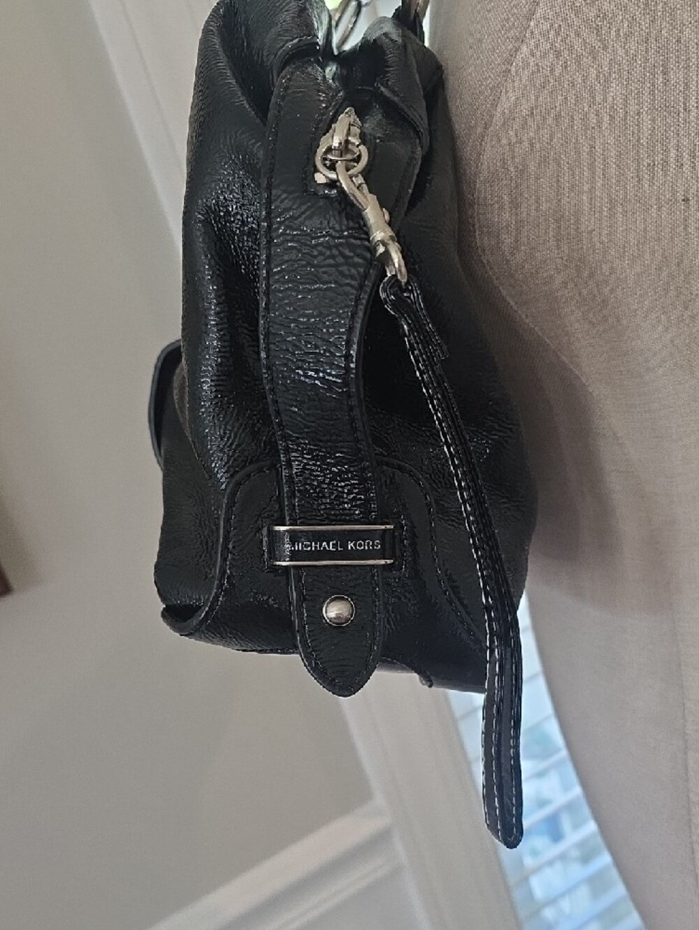 Michael Kors Black Leather Shoulder Bag - Picture 12 of 13